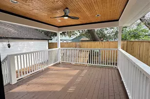 923 Adele St, Houston, TX 77009 - Photo 25