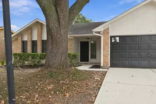 9859 Sageroyal Ln, Houston, TX 77089 - Photo 3