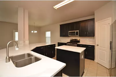 2707 Roaring Oaks Lane, Katy, TX 77449 - Photo 9