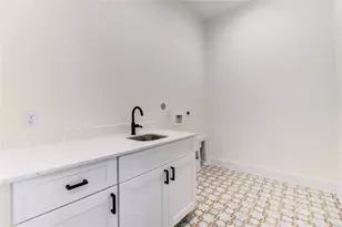 6123 Pacific Frst Dr, Houston, TX 77091 - Photo 31