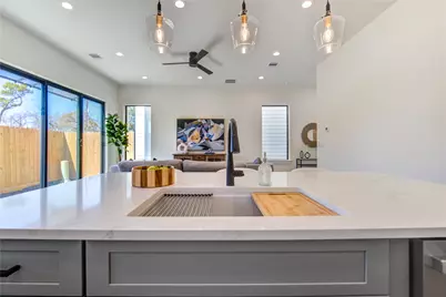 6123 Pacific Forest Drive, Houston, TX 77091 - Photo 19