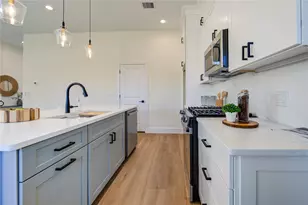 6123 Pacific Frst Dr, Houston, TX 77091 - Photo 17