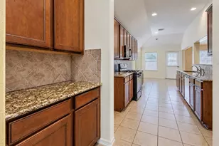 12906 Brook Arbor Ct, Pearland, TX 77584 - Photo 11