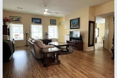 2735 S Peach Hollow Circle, Pearland, TX 77584 - Photo 5