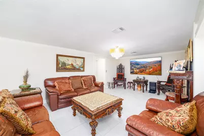 7711 Miller Glen Lane, Houston, TX 77072 - Photo 9