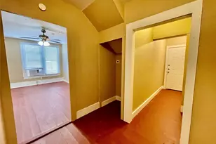 1814 Ave M 1/2, Galveston, TX 77550 - Photo 9