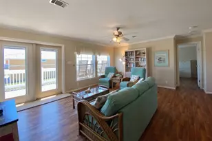 861 Alberdie Dr, Crystal Beach, TX 77650 - Photo 3