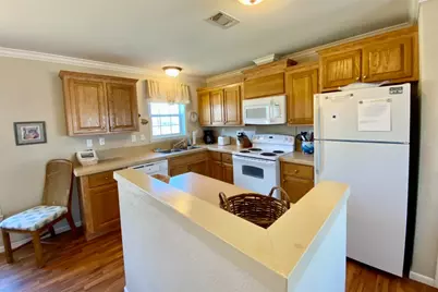 861 Alberdie Drive, Crystal Beach, TX 77650 - Photo 7