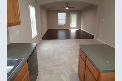 8606 Sunset Pond Drive, Tomball, TX 77375 - Photo 9