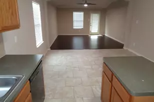 8606 Sunset Pond Dr, Tomball, TX 77375 - Photo 9