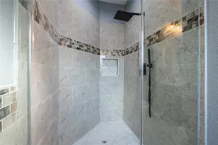 1413 4th Ave N, Texas City, TX 77590 - Photo 19