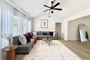 10918 Ensbrook Dr, Houston, TX 77099 - Photo 9