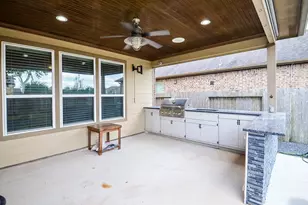 3128 Laurel Bend Ln, Pearland, TX 77584 - Photo 29