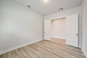 1831 Tioga Vw Dr, Rosharon, TX 77583 - Photo 9