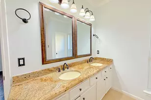 2210 Redcliff Dr, Missouri City, TX 77489 - Photo 13