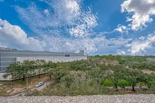 1111 Hermann Dr, Houston, TX 77004 - Photo 39