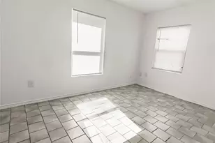 4803 Robertson St, Houston, TX 77009 - Photo 7