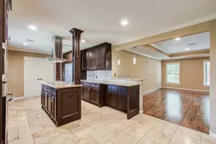 11422 Endicott Ln, Houston, TX 77035 - Photo 9