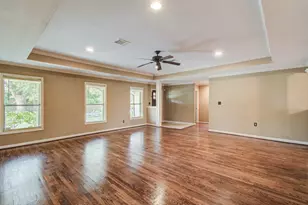 11422 Endicott Ln, Houston, TX 77035 - Photo 5