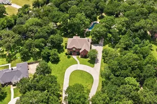 3805 N Briarwood Dr, Brenham, TX 77833 - Photo 1