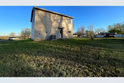 803 N Spanish Camp Road, Wharton, TX 77488 - Photo 11