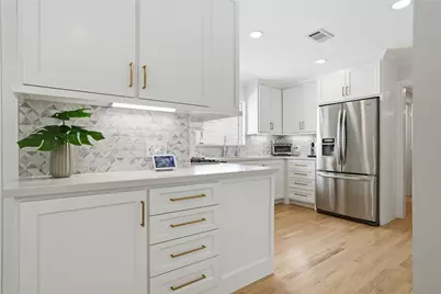 619 Attingham Drive, Houston, TX 77024 - Photo 9