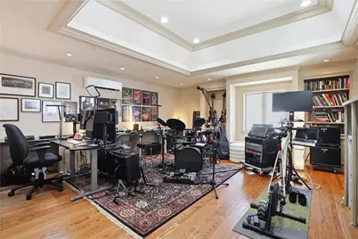 619 Attingham Drive, Houston, TX 77024 - Photo 17