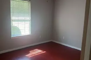 118 Lindley St, Willis, TX 77378 - Photo 3