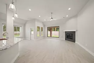 2140 Golden Spruce Ct, Conroe, TX 77301 - Photo 9