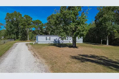 560 County Road 142, Liberty, TX 77575 - Photo 37