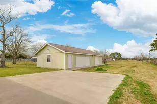 15114 County Rd 602, Danbury, TX 77534 - Photo 31