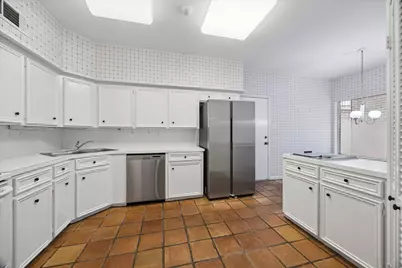 10123 Valley Forge Drive, Houston, TX 77042 - Photo 9