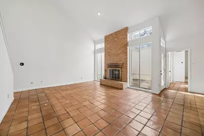 10123 Valley Forge Drive, Houston, TX 77042 - Photo 7