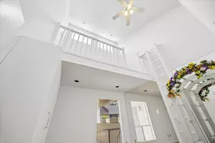 10123 Valley Forge Dr, Houston, TX 77042 - Photo 25
