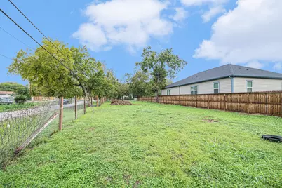 700 Rosie Street, Houston, TX 77091 - Photo 5