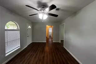 1105 Yorktown St, Richmond, TX 77469 - Photo 9