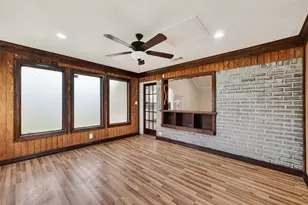 13907 Old Village Ln, Sugar Land, TX 77498 - Photo 11