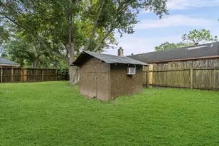 2430 Shady Bend Dr, Pearland, TX 77581 - Photo 31