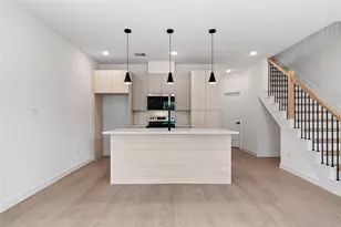 1033 North Ln, Houston, TX 77088 - Photo 5