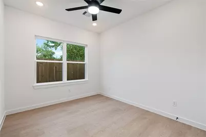 1033 North Lane, Houston, TX 77088 - Photo 21
