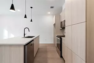 1033 North Ln, Houston, TX 77088 - Photo 9