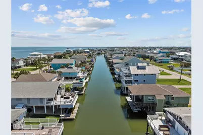 21815 Guadalupe Drive, Galveston, TX 77554 - Photo 47