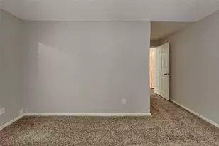 18138 Garden Manor Dr, Houston, TX 77084 - Photo 9