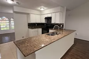 8306 Bee Meadow Ln, Houston, TX 77489 - Photo 5