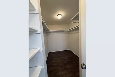 8306 Bee Meadow Lane, Houston, TX 77489 - Photo 9