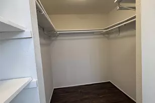 8306 Bee Meadow Ln, Houston, TX 77489 - Photo 9