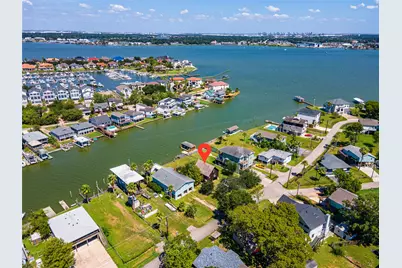 2124 Cove Park Drive, Kemah, TX 77565 - Photo 1