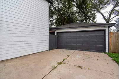 1815 Mustang Springs Drive, Missouri City, TX 77459 - Photo 31