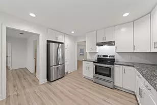 1707 W 43rd St, Houston, TX 77018 - Photo 9
