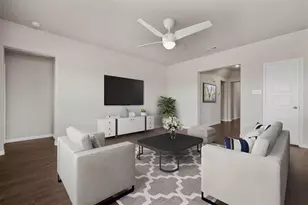 2103 Spring Hollow Dr, Baytown, TX 77521 - Photo 5